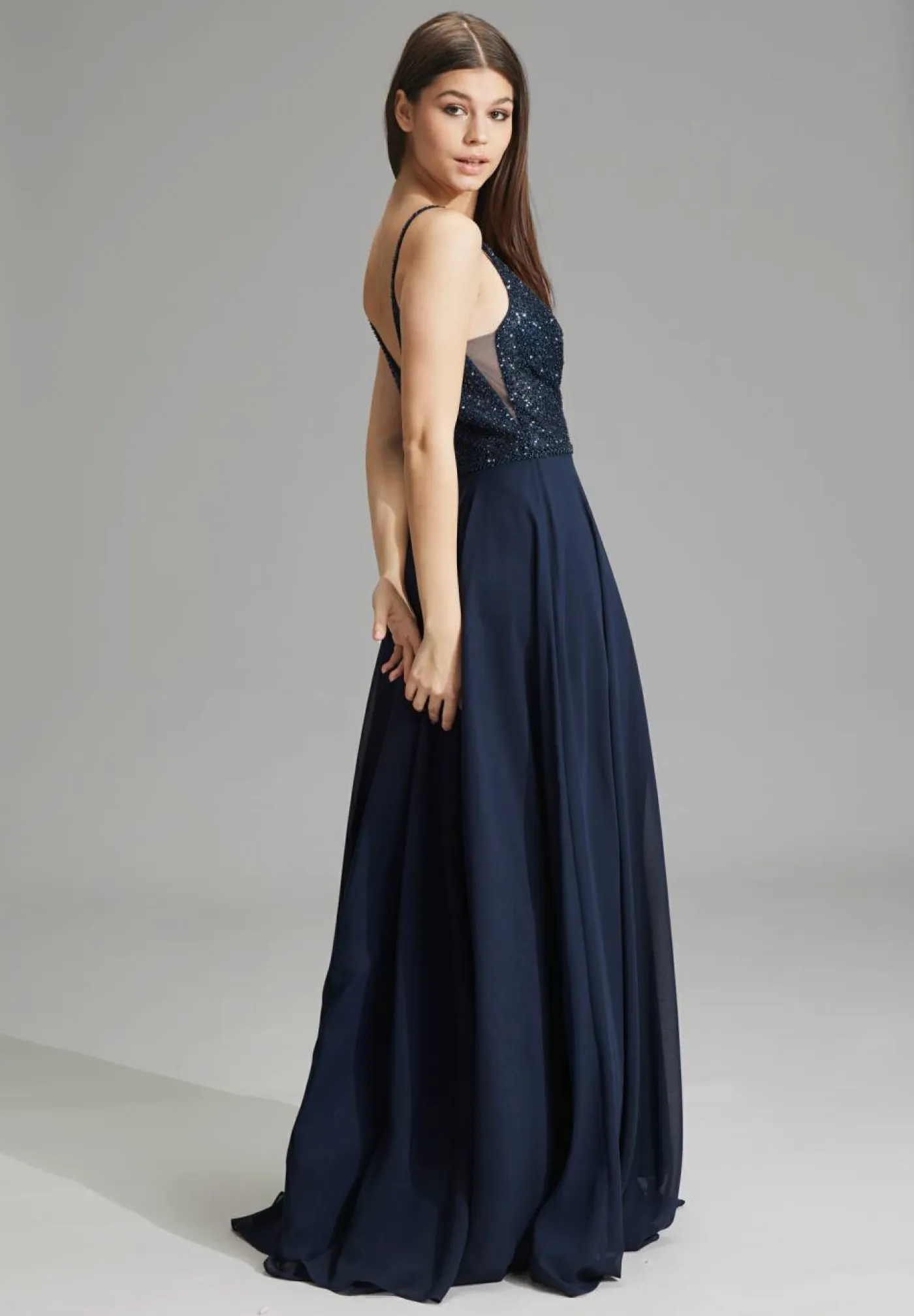 Abendkleid aus Materialmix