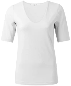 Basic T-Shirt