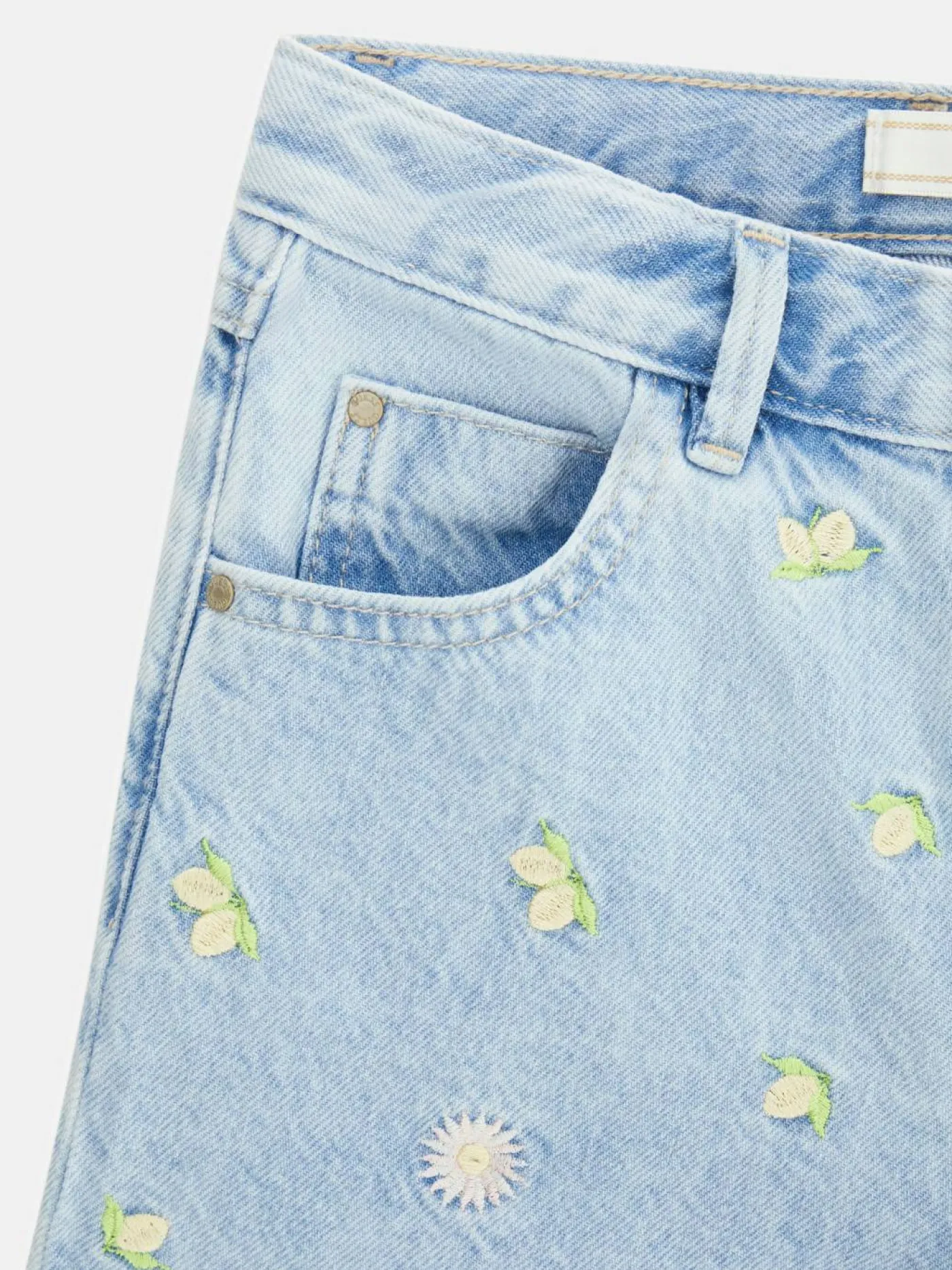 Bestickte Denim-Shorts