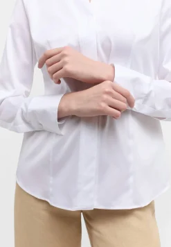 Bluse aus Satingewebe