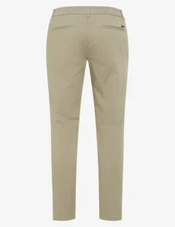 Chino "Phil"