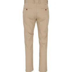 Chino "Lou"