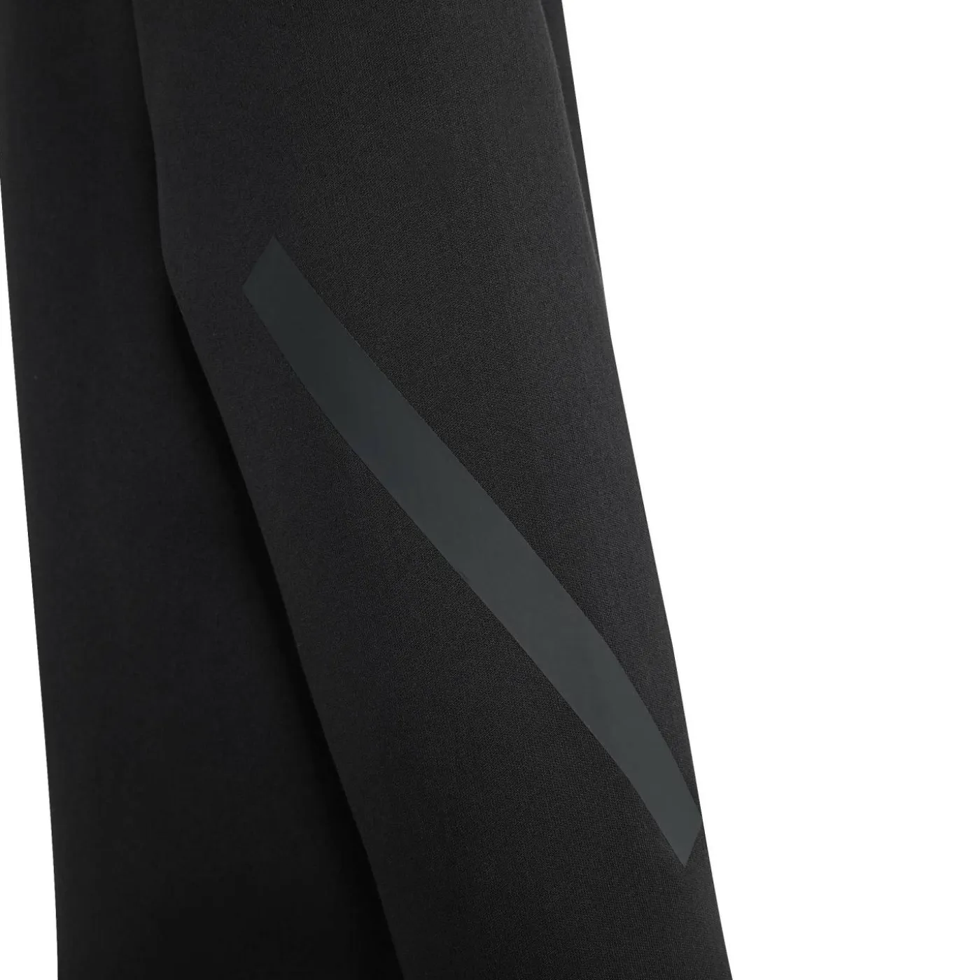 Hoodedtracktop