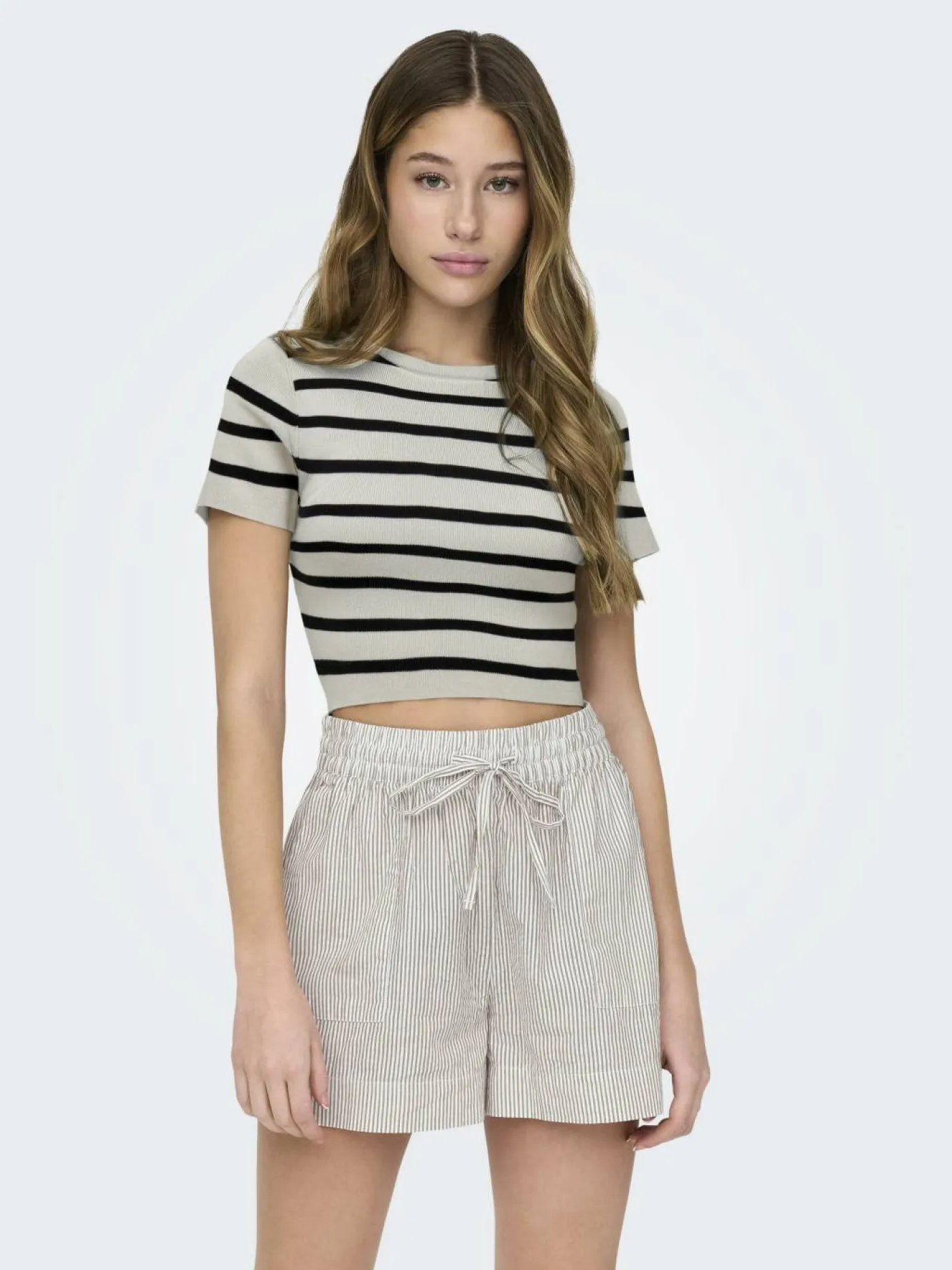 JDYCIRKELINE S/S CROP TOP KNT