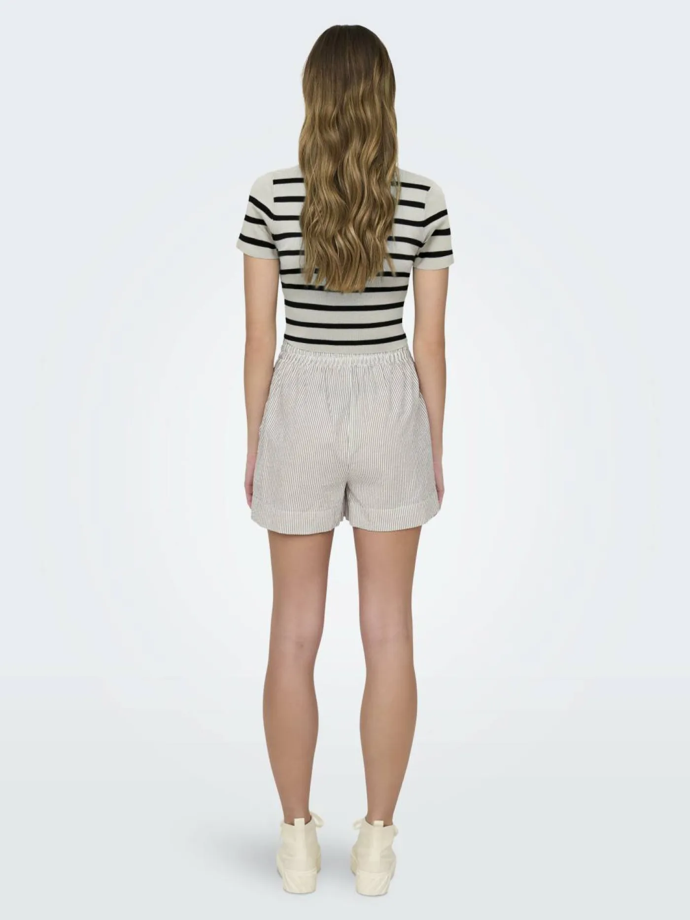 JDYCIRKELINE S/S CROP TOP KNT