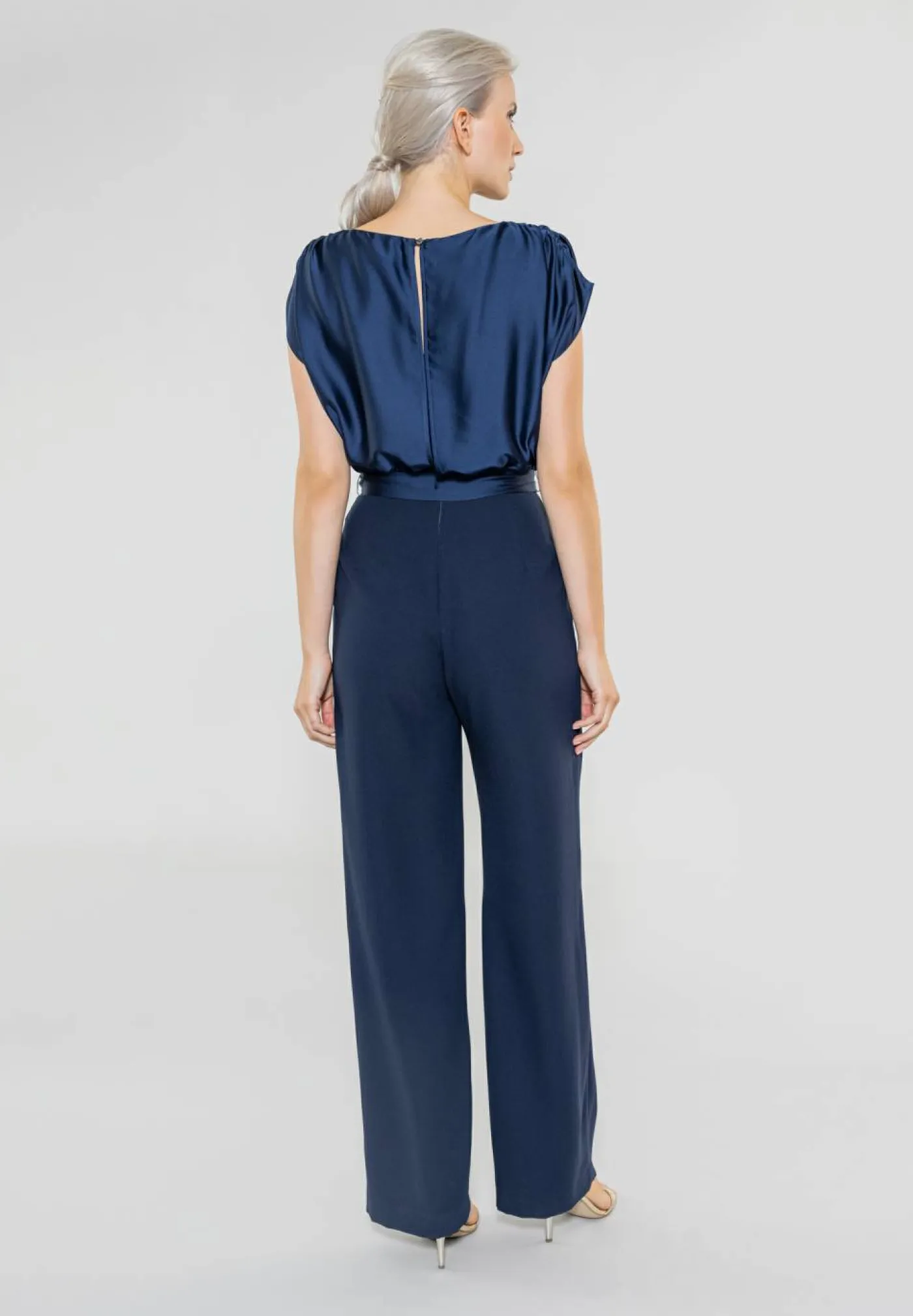 Jumpsuit aus Material-Mix