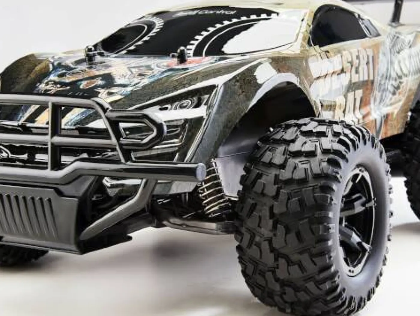 RC-Fahrzeug "Desert Rat"