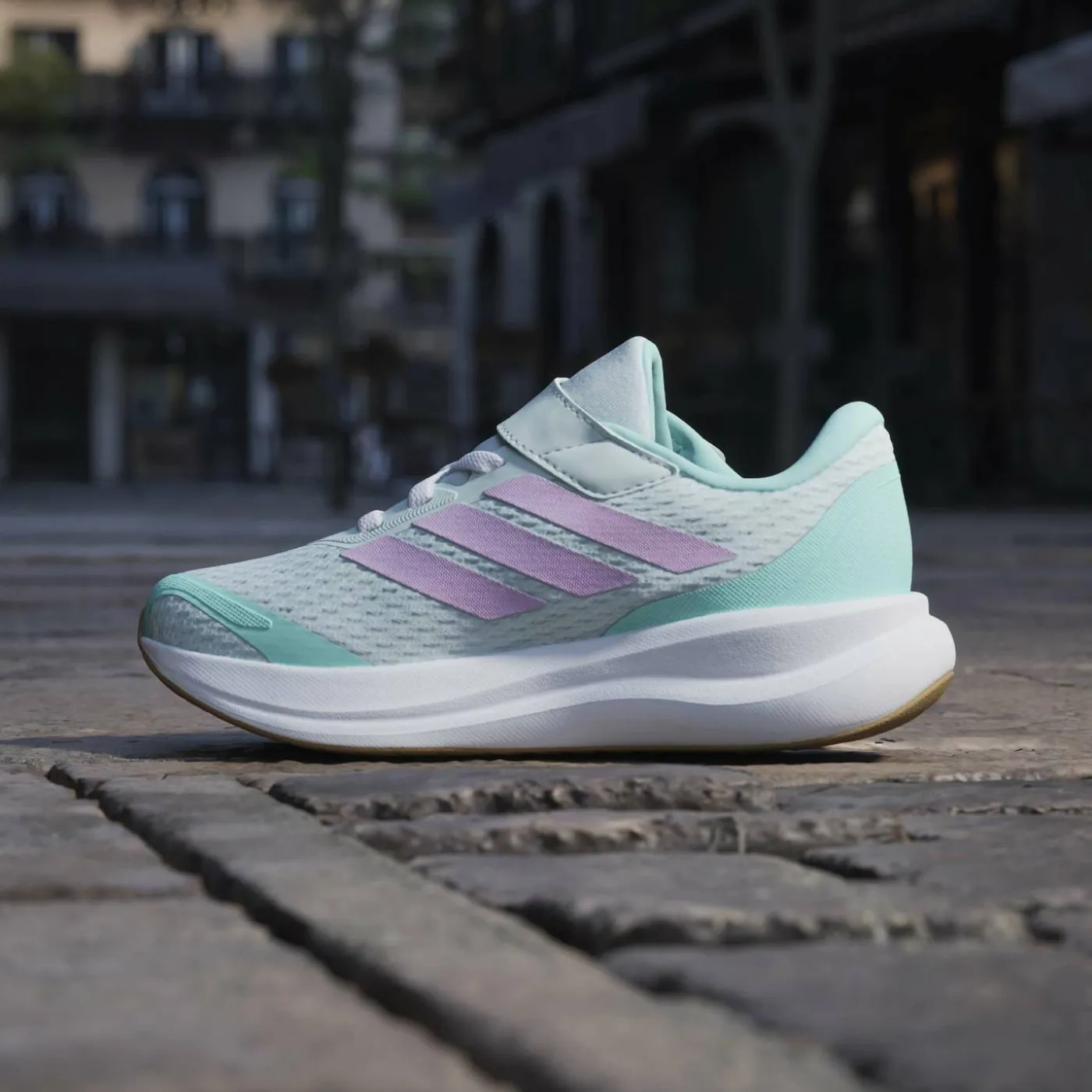 Schuh "Runfalcon 6"