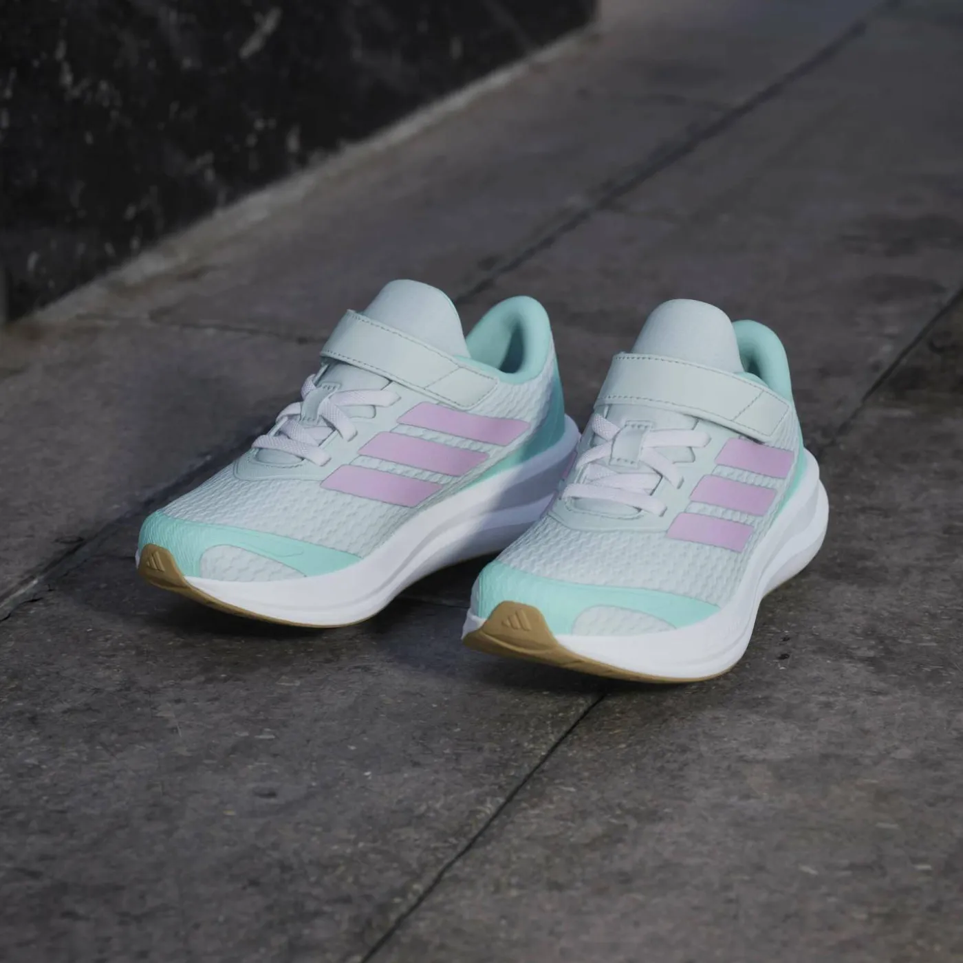 Schuh "Runfalcon 6"