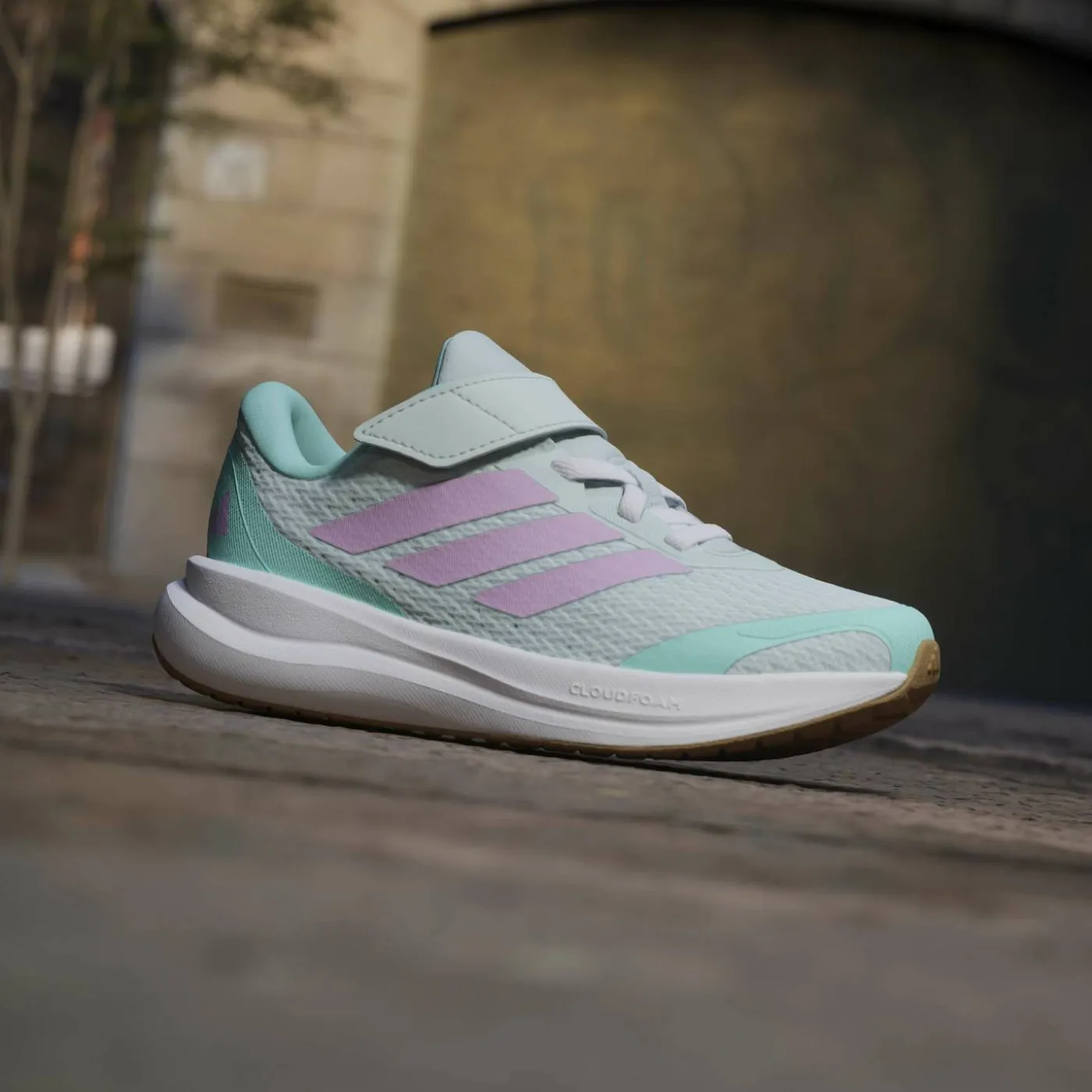 Schuh "Runfalcon 6"