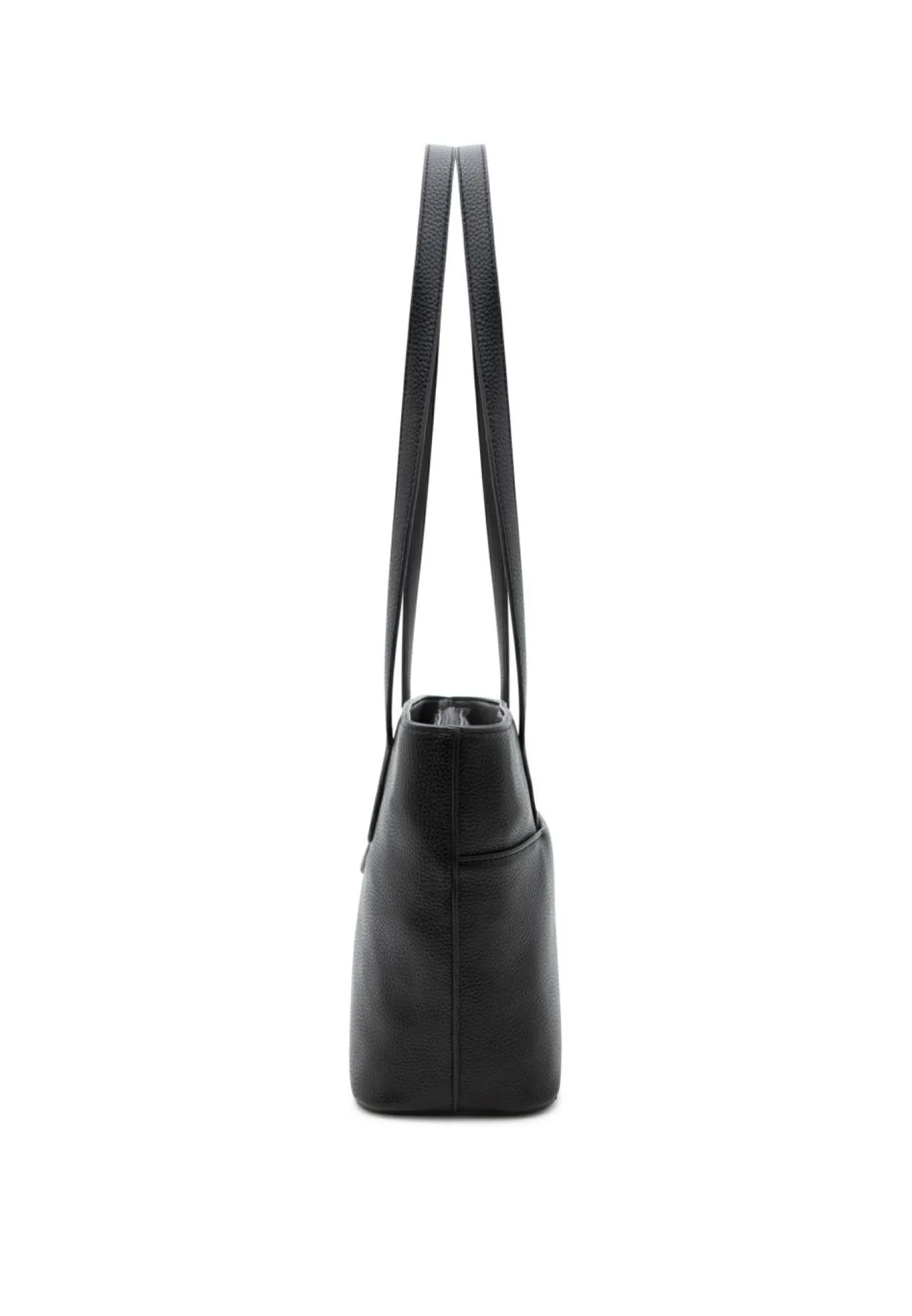 Shopper "Ella"