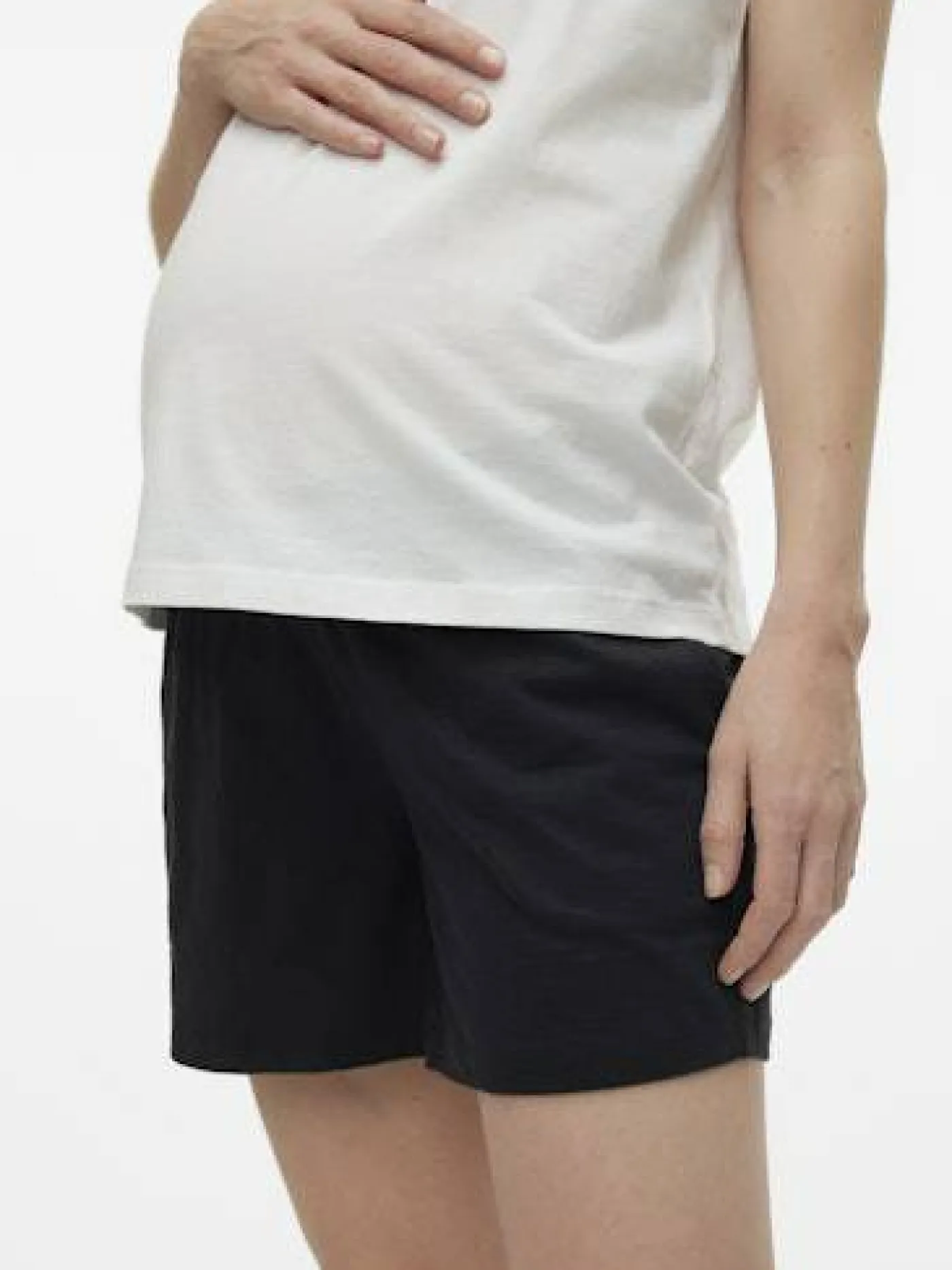Shorts "MLIVY"