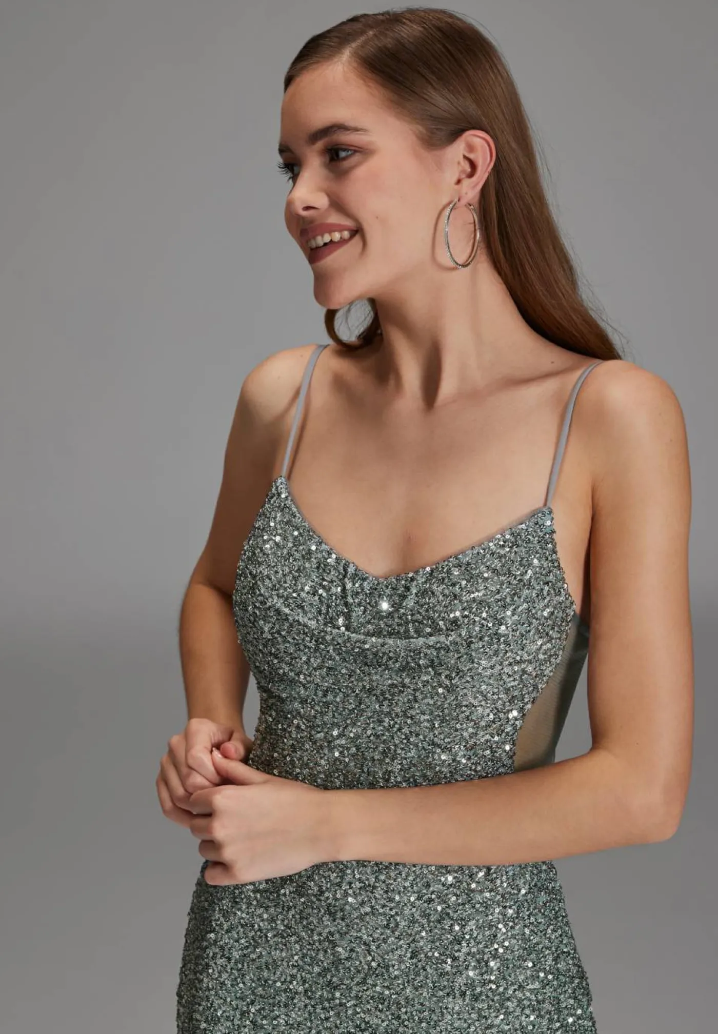 Slipdress mit transparenter Rückenpartie