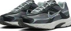 Sneakers "Initiator"