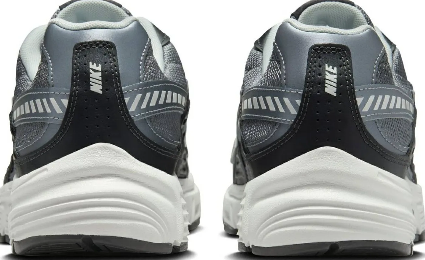 Sneakers "Initiator"