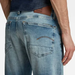Straight Jeans