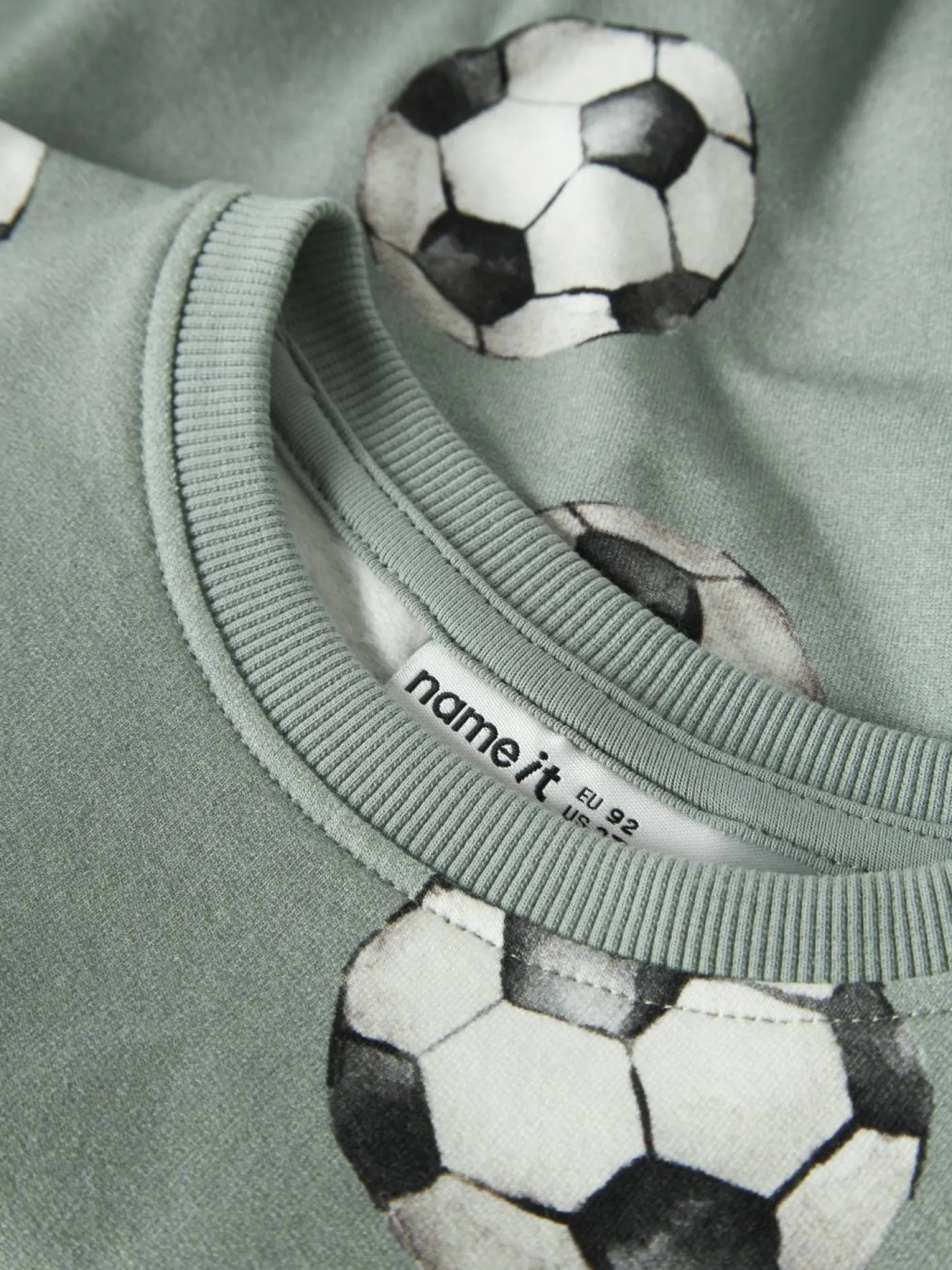 Sweatshirt "Nmmlouie"