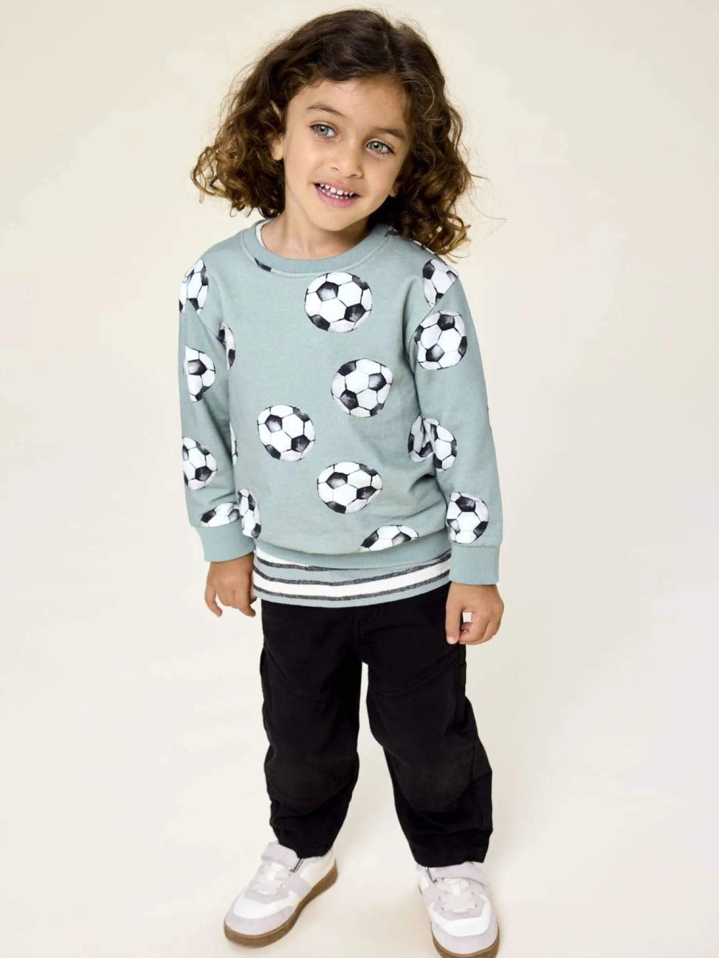 Sweatshirt "Nmmlouie"