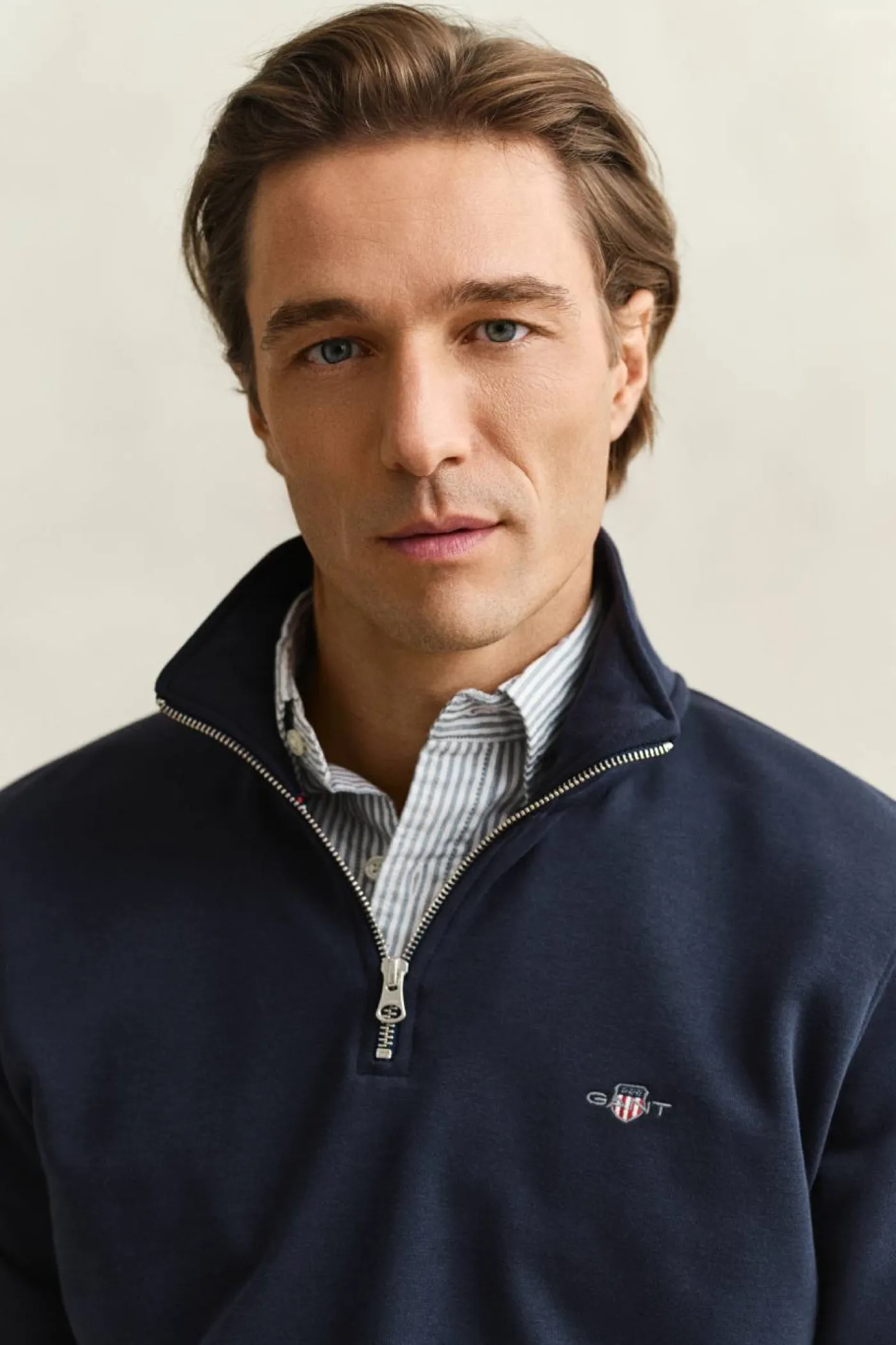 Sweatshirt "Shield"