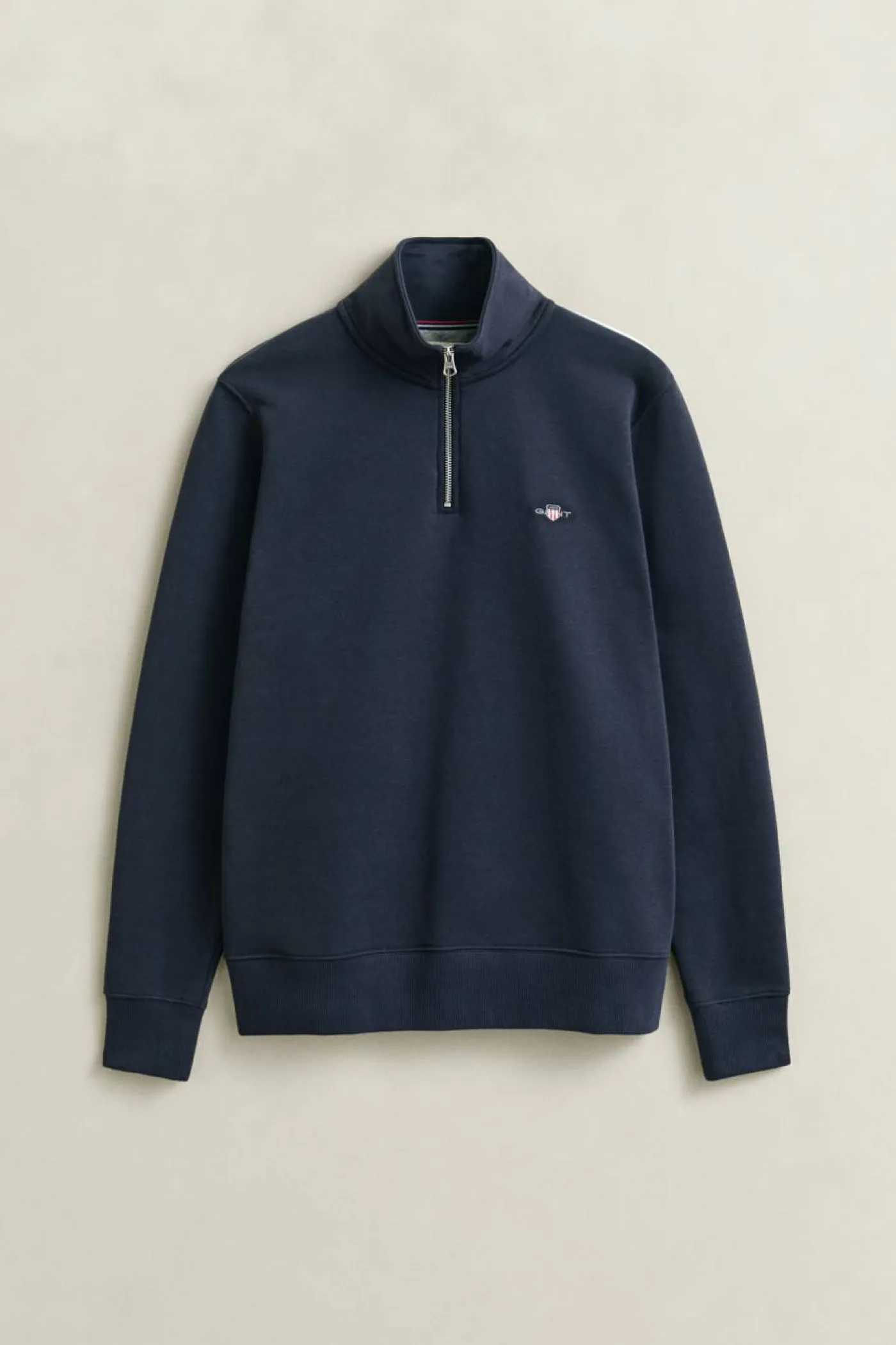 Sweatshirt "Shield"