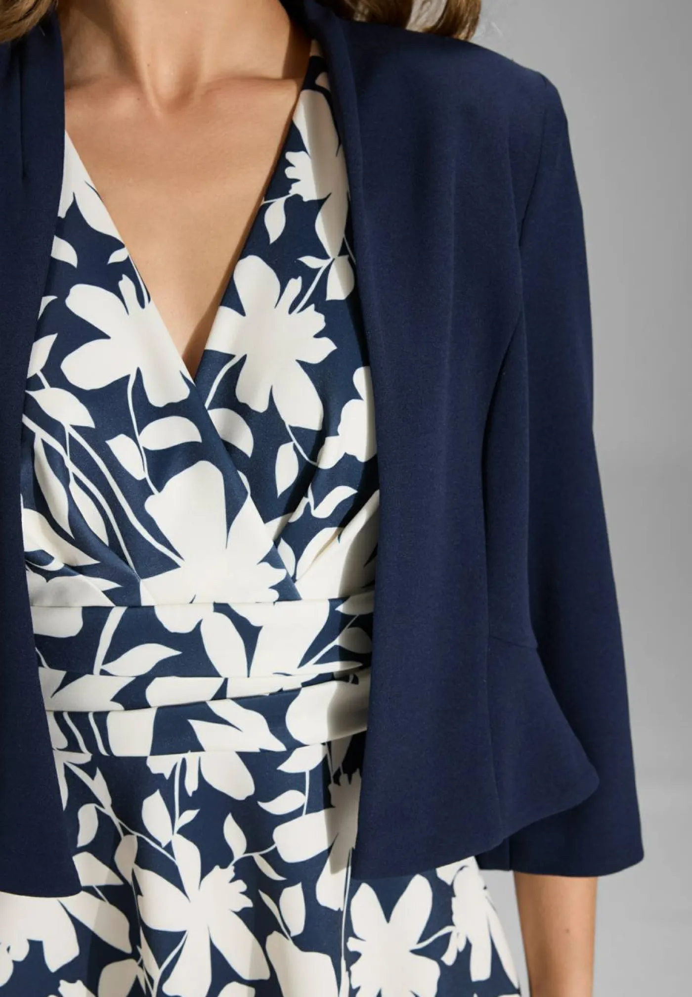 Taillierte Jacke aus Jersey Crêpe