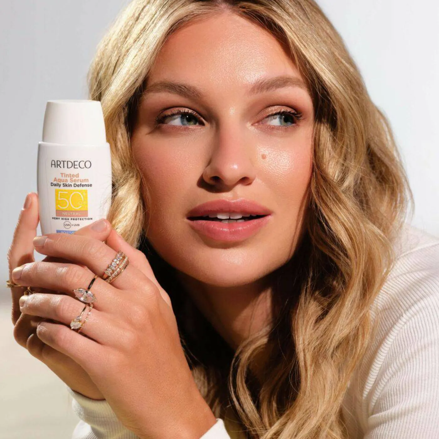 Tinted Aqua Serum Daily Skin Defense SPF50+