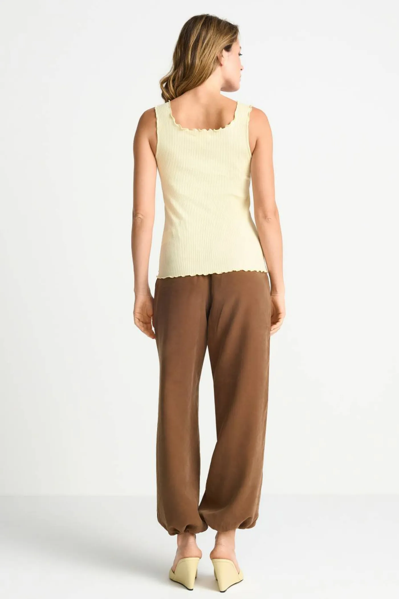 Top "Frill"
