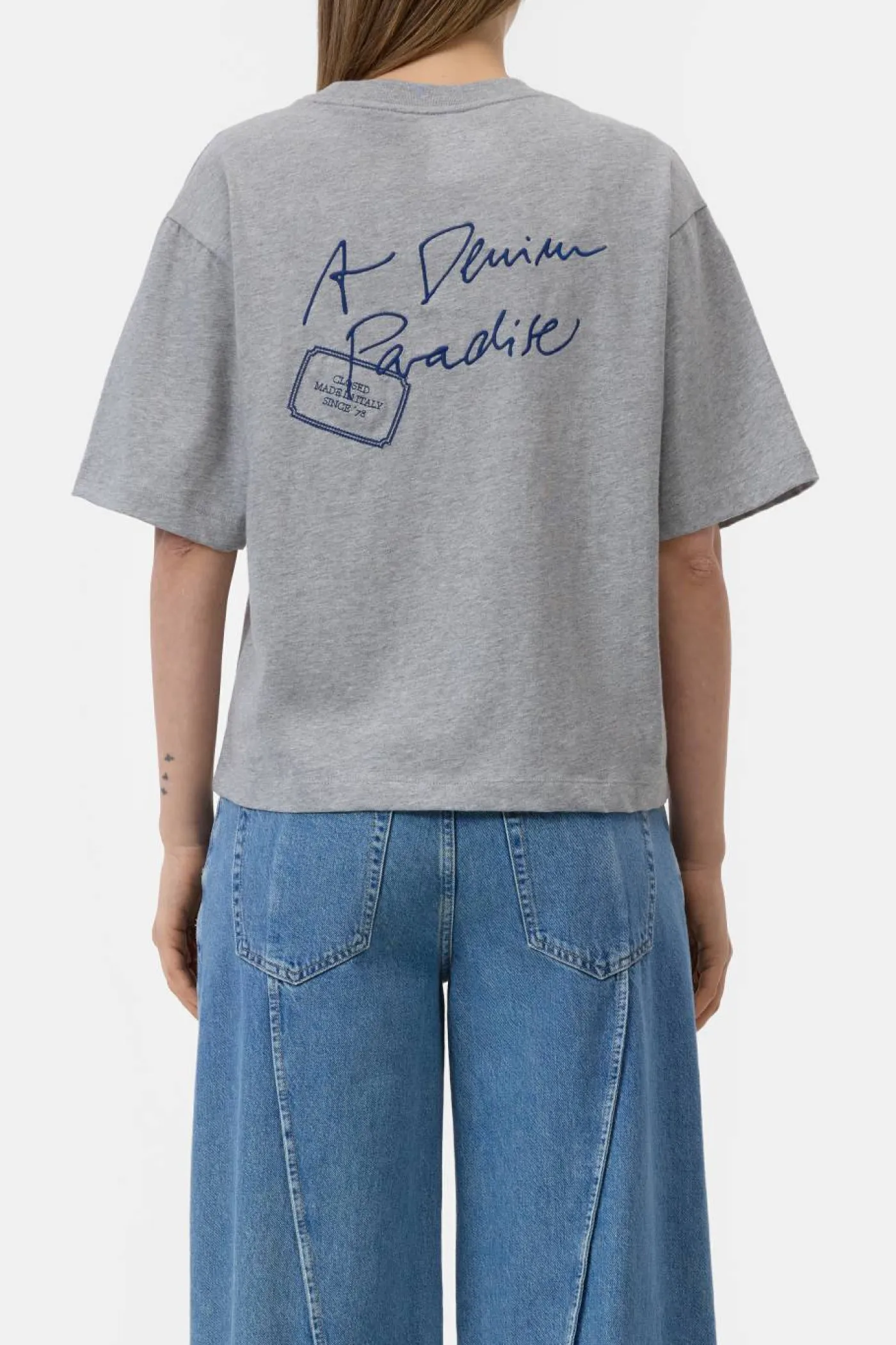 T-Shirt mit Stickerei