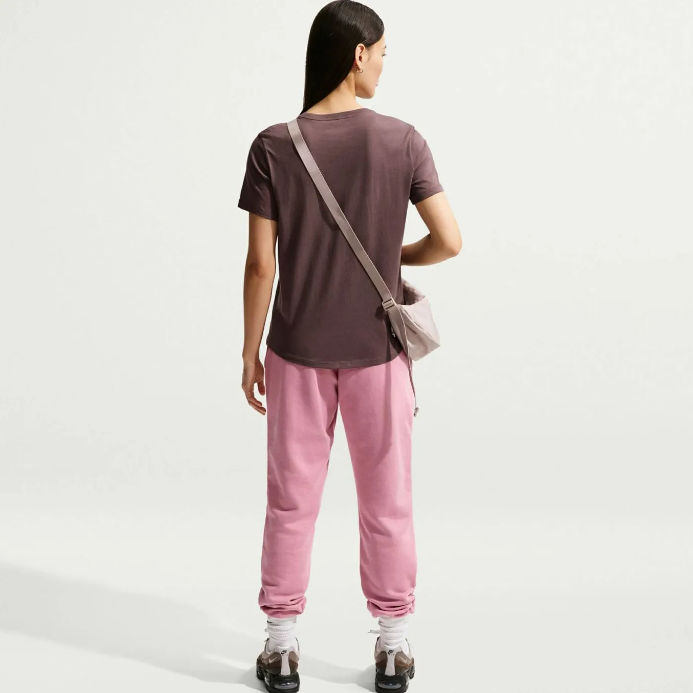 T-Shirt "Sportswear Club Essentials"