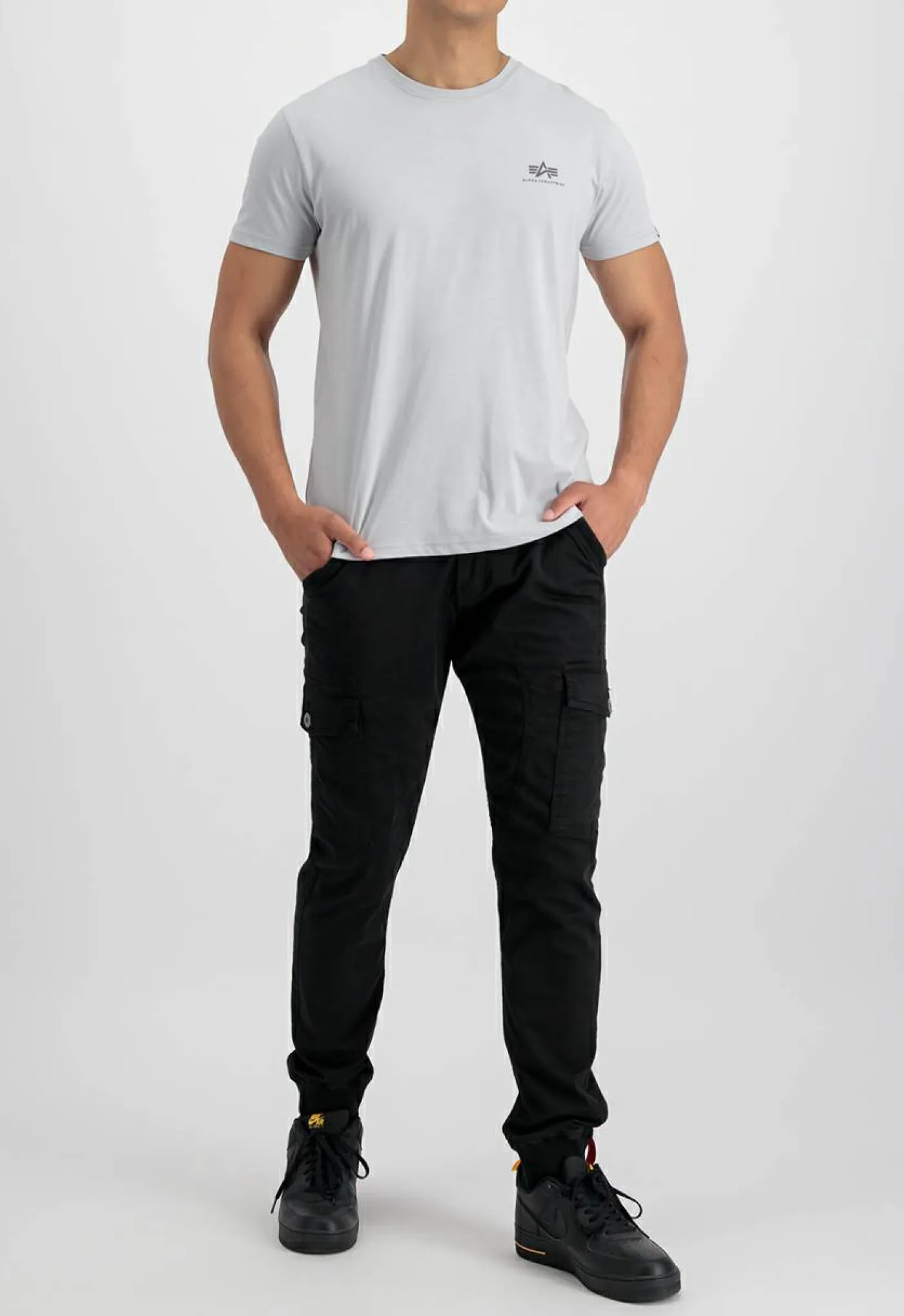 T-Shirt "Basic T Small Logo"