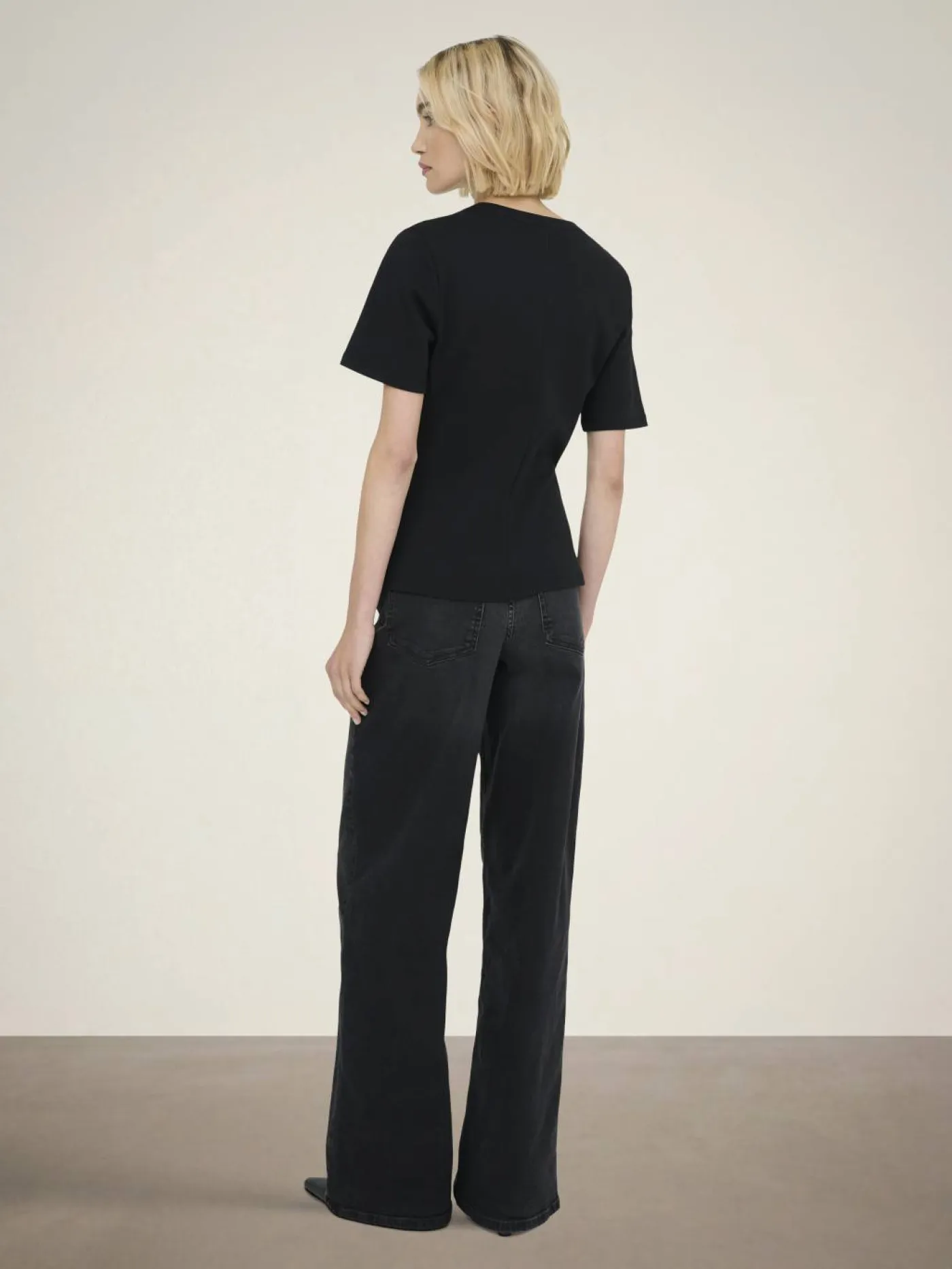 T-Shirt "Jdyeva"