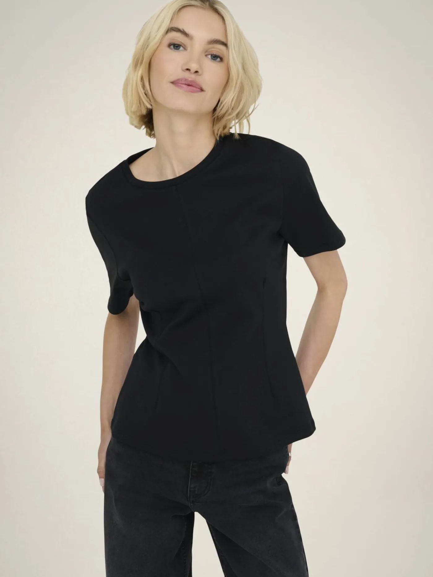 T-Shirt "Jdyeva"