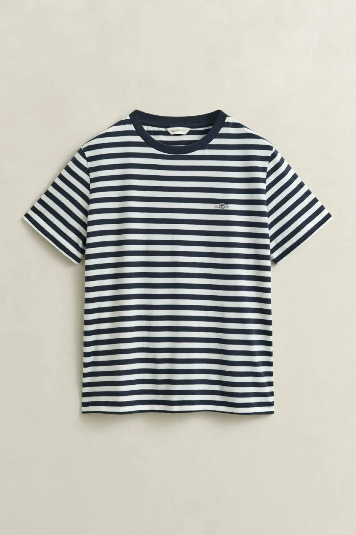 T-Shirt "Shield"