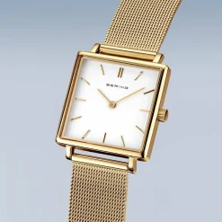 Uhr 