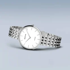 Uhr 