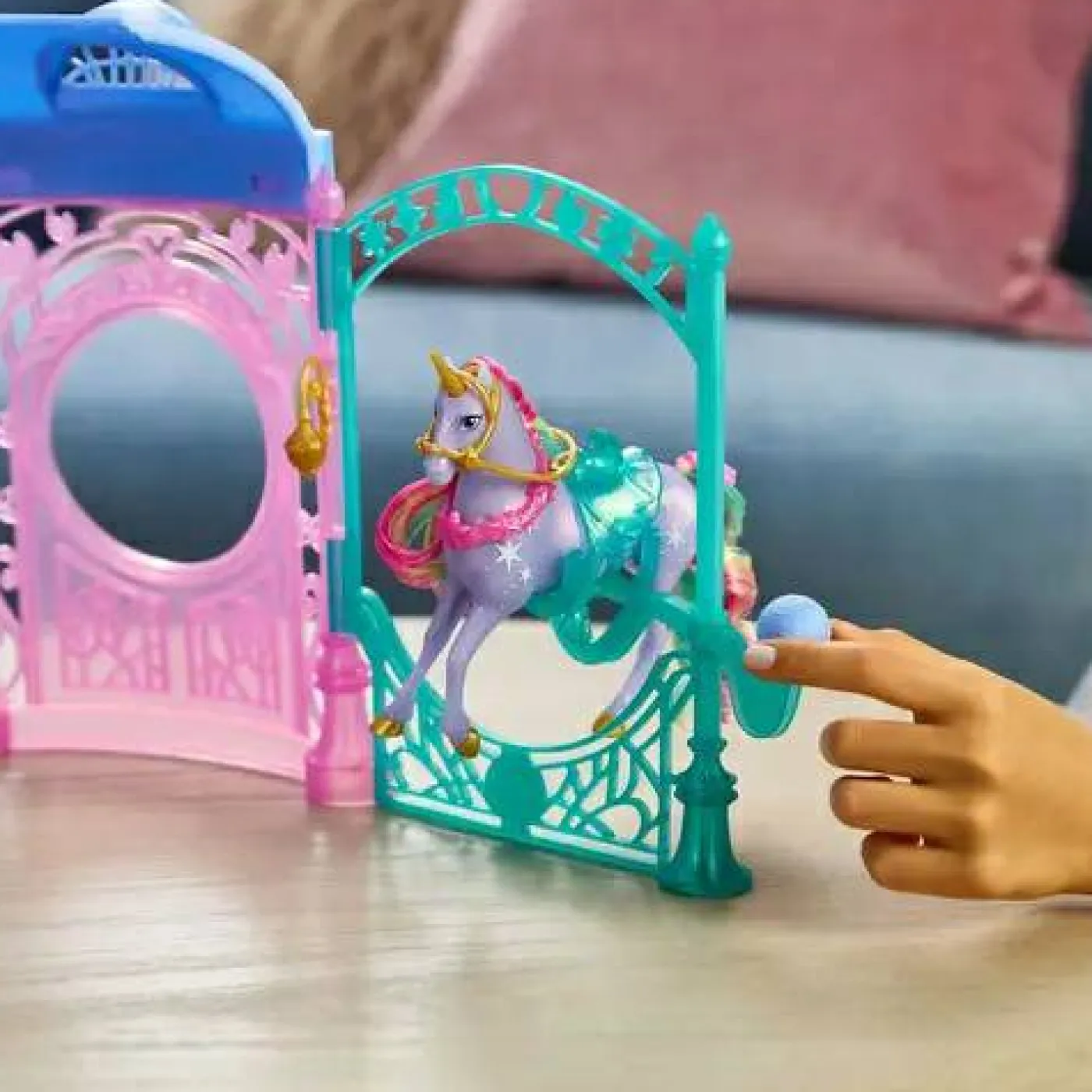 Unicorn Academy - Spielset "Großer Stall"