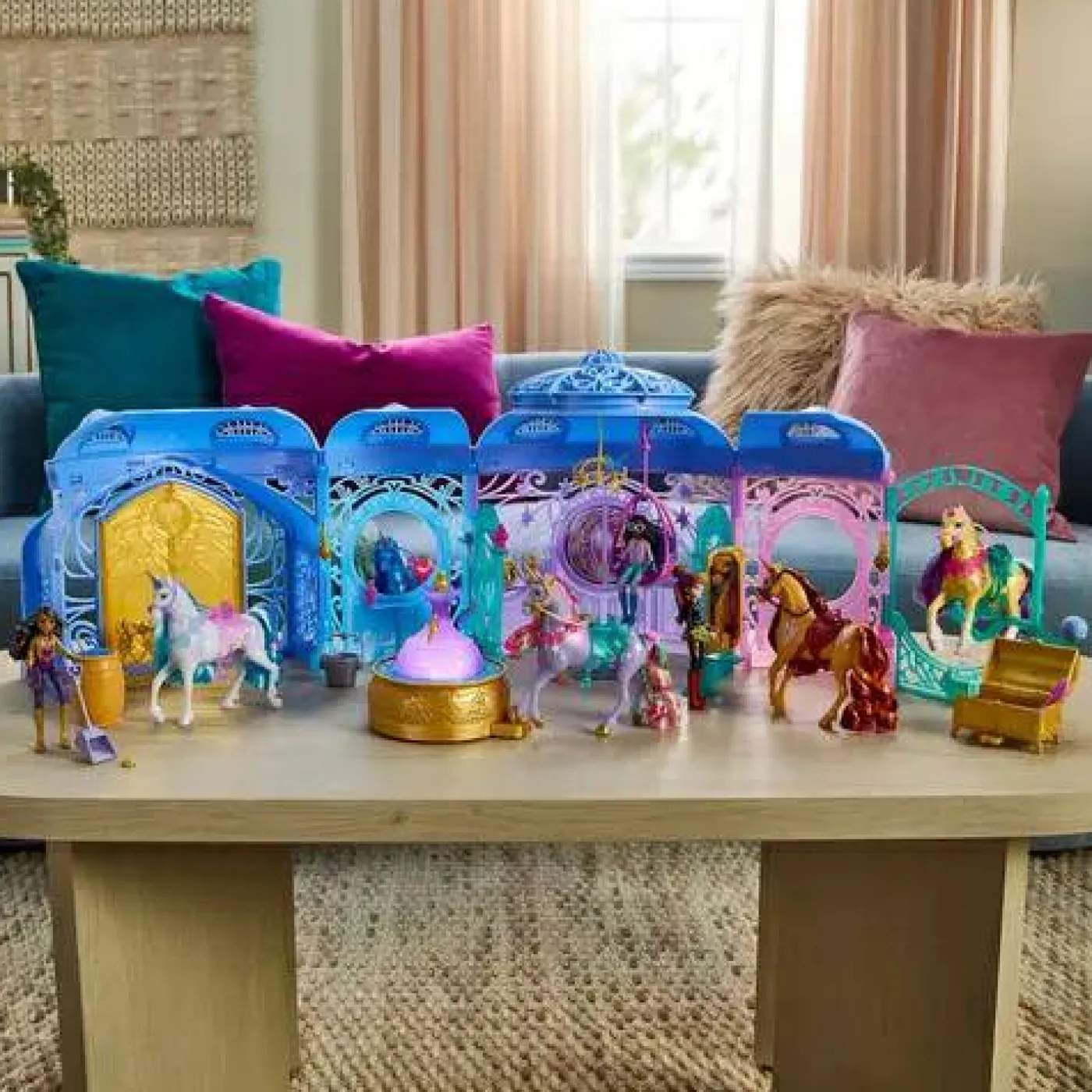 Unicorn Academy - Spielset "Großer Stall"