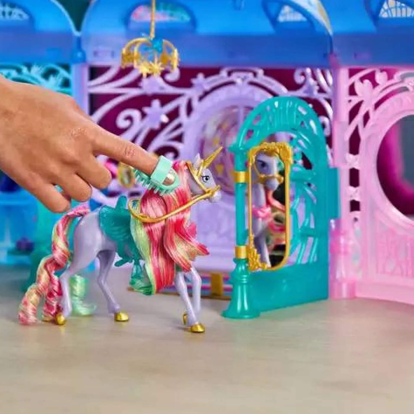Unicorn Academy - Spielset "Großer Stall"